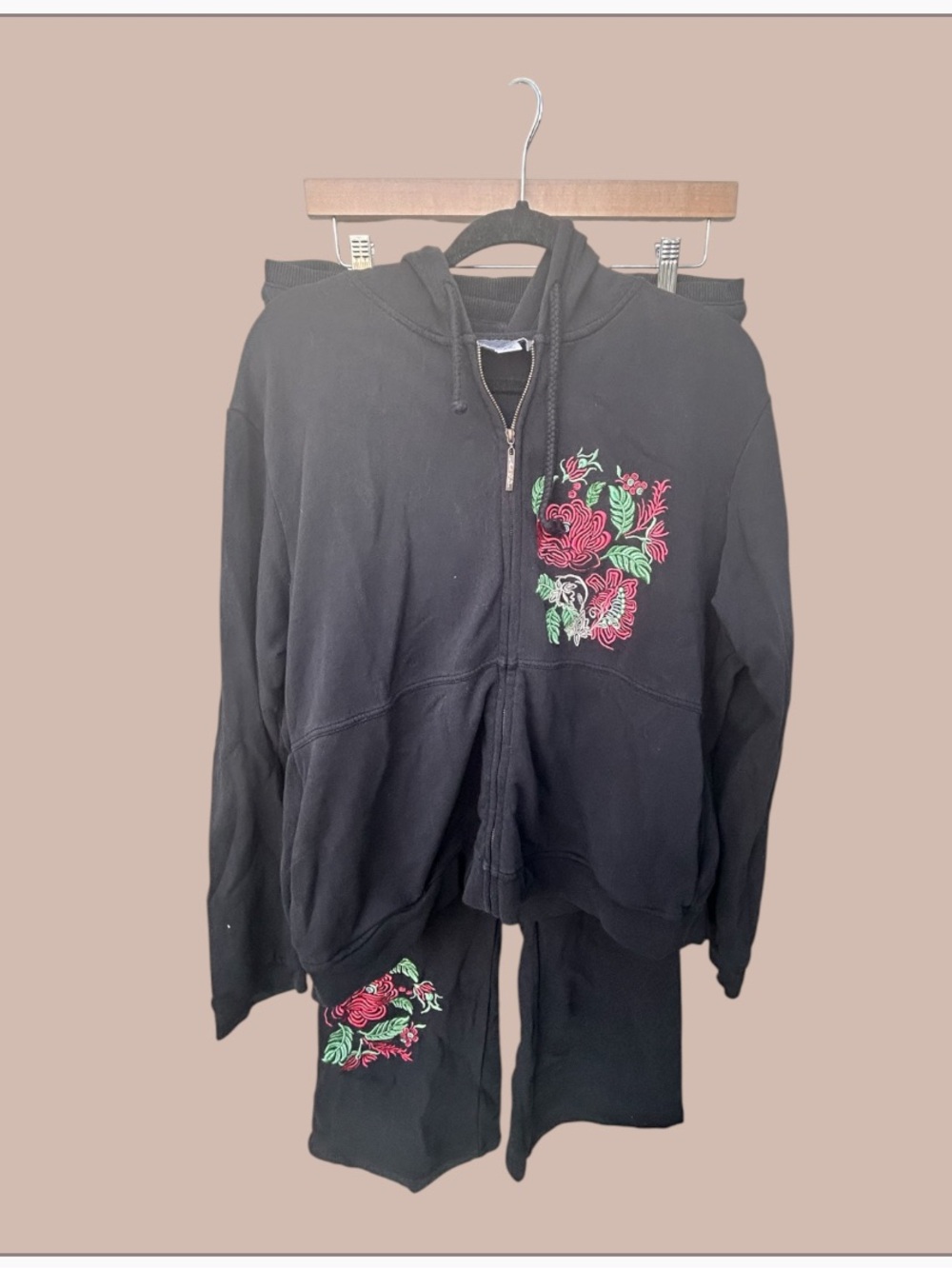 Mododoc Black Floral Zip Hoodie and Jogger Set sz 3
